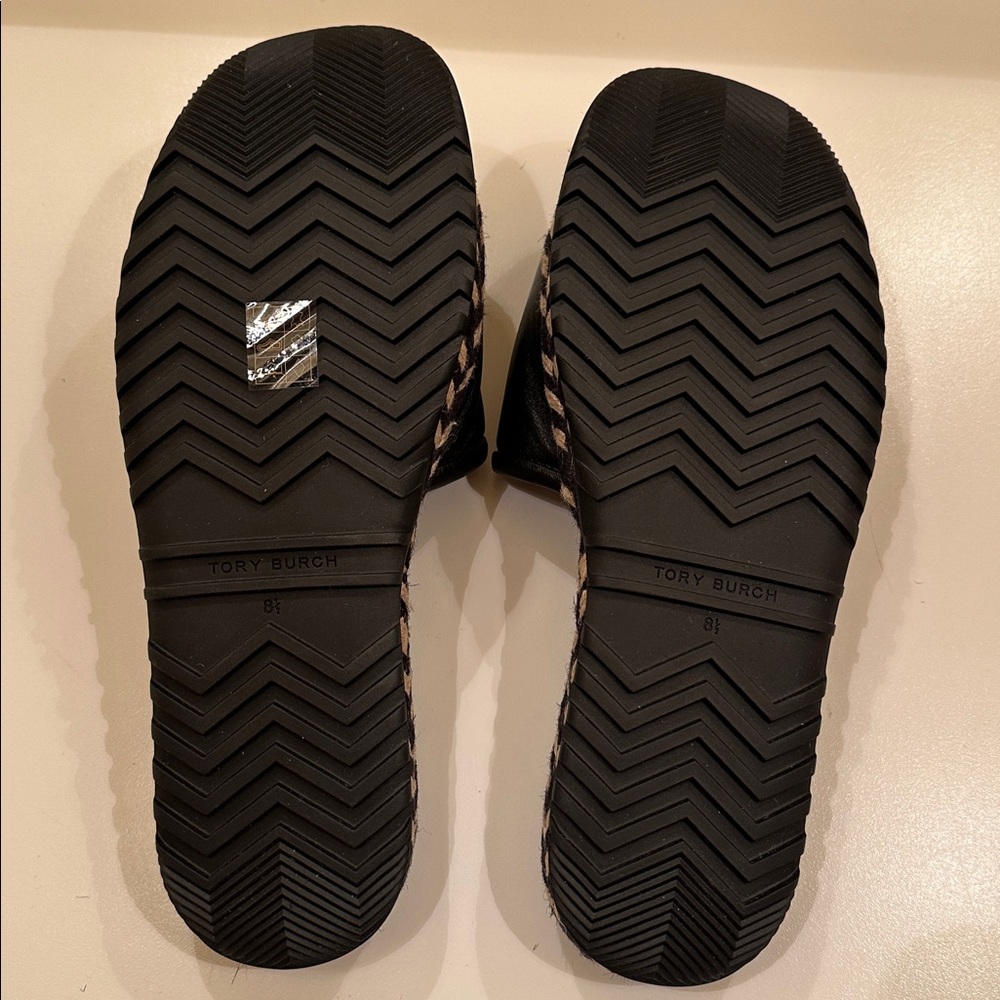 New Tory Burch Leather Black Women's Sandals.
Size 8.5. - Picture 8 of 9